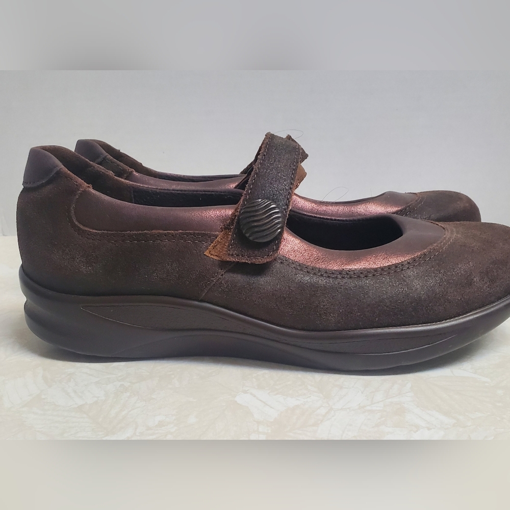 Women’s SAS Brown Suede Mary Jane Comfort Shoes